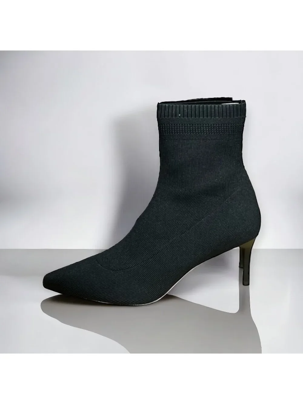 🌻Pour La Victoire Daphne Nickle Knit Black Ankle Booties Size 10 | Box Included